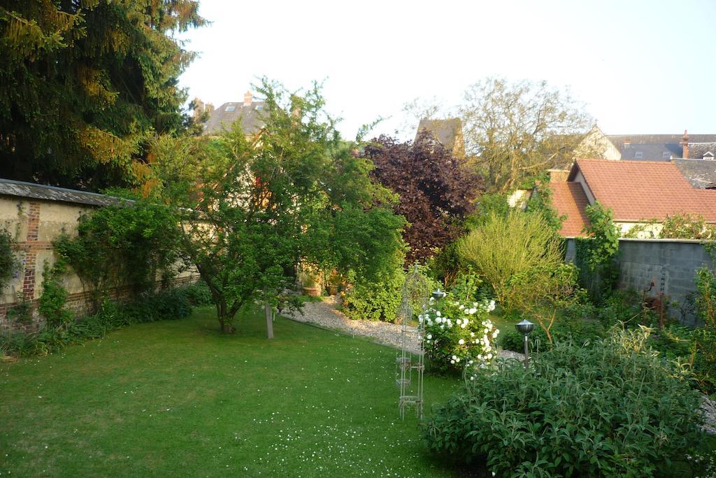 Au Fond Du Jardin Maison D'Hotes Saint-Saëns Εξωτερικό φωτογραφία