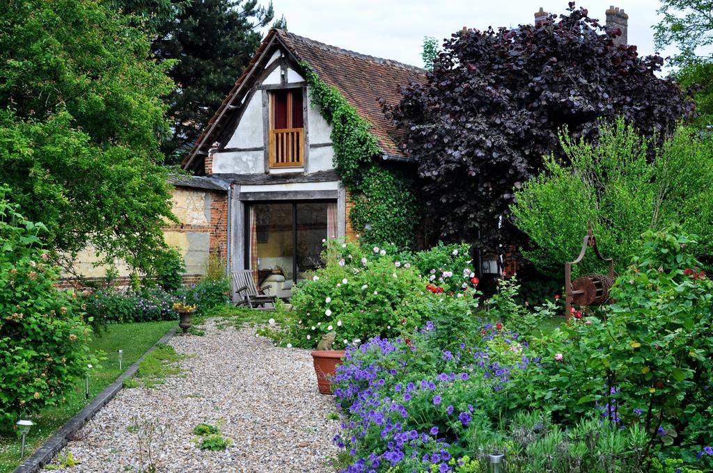 Au Fond Du Jardin Maison D'Hotes Saint-Saëns Εξωτερικό φωτογραφία